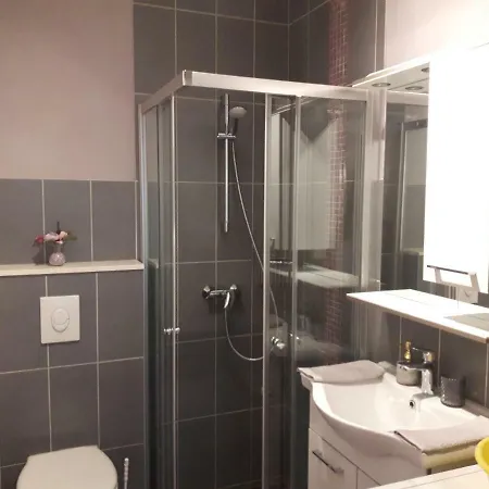Apartmani Lucia Makarska Exterior photo