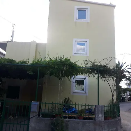 Apartmani Lucia Makarska Exterior photo
