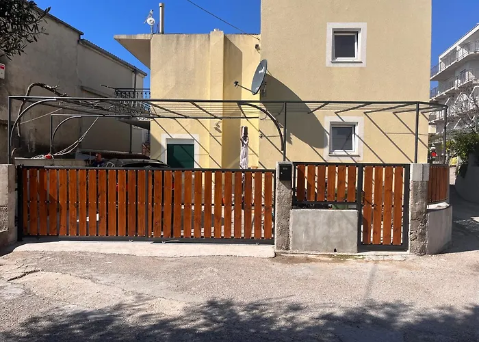 Apartmani Lucia