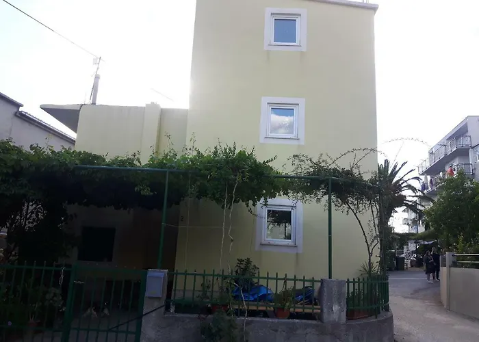 Apartmani Lucia