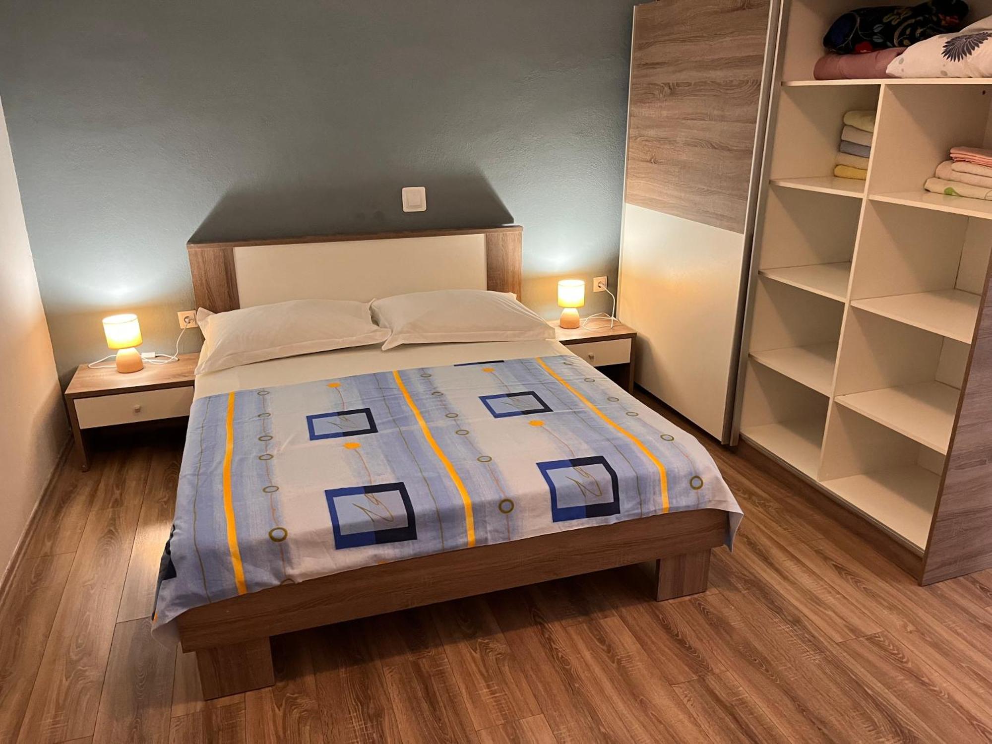 Lucia * Makarska
